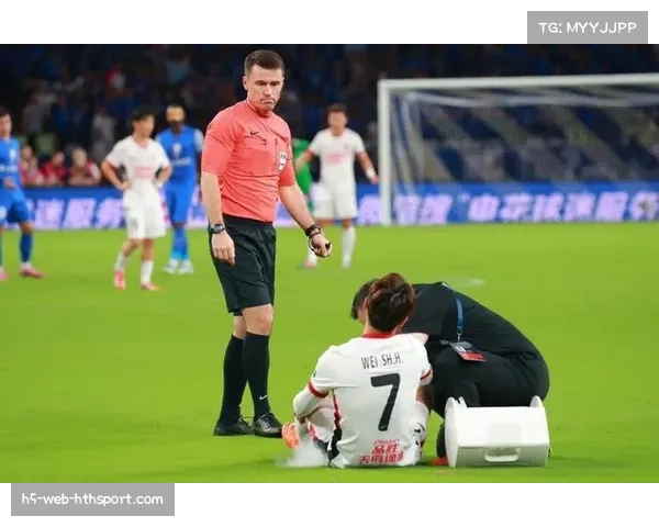 从绝平到领跑:成都蓉城中超开局三场不败的战术解析 从绝平到领跑:成都蓉城中超开局三场不败的战术解析